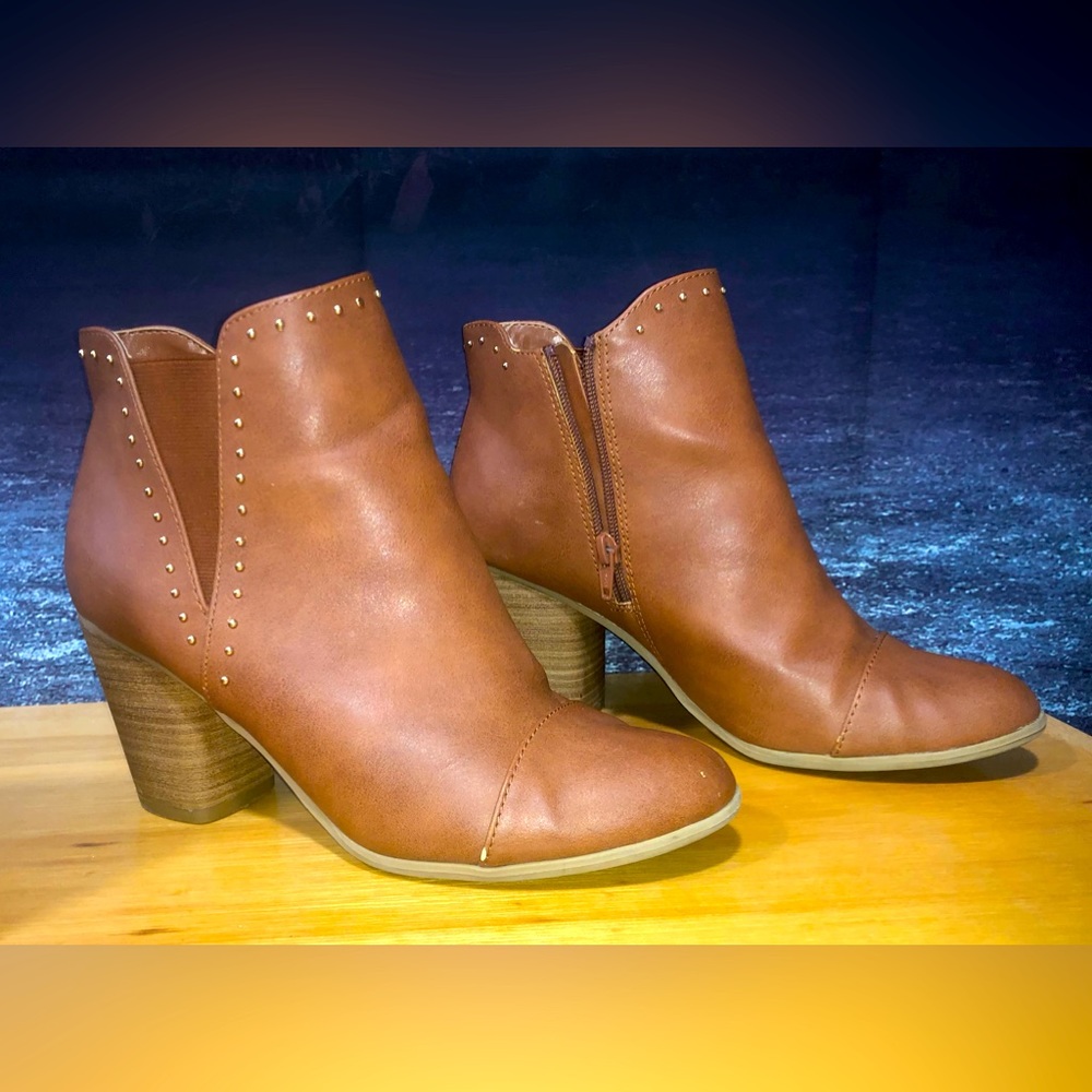 Lauren Conrad Courtship Women's Side Zip Ankle Boots Size 9.5 Cognac